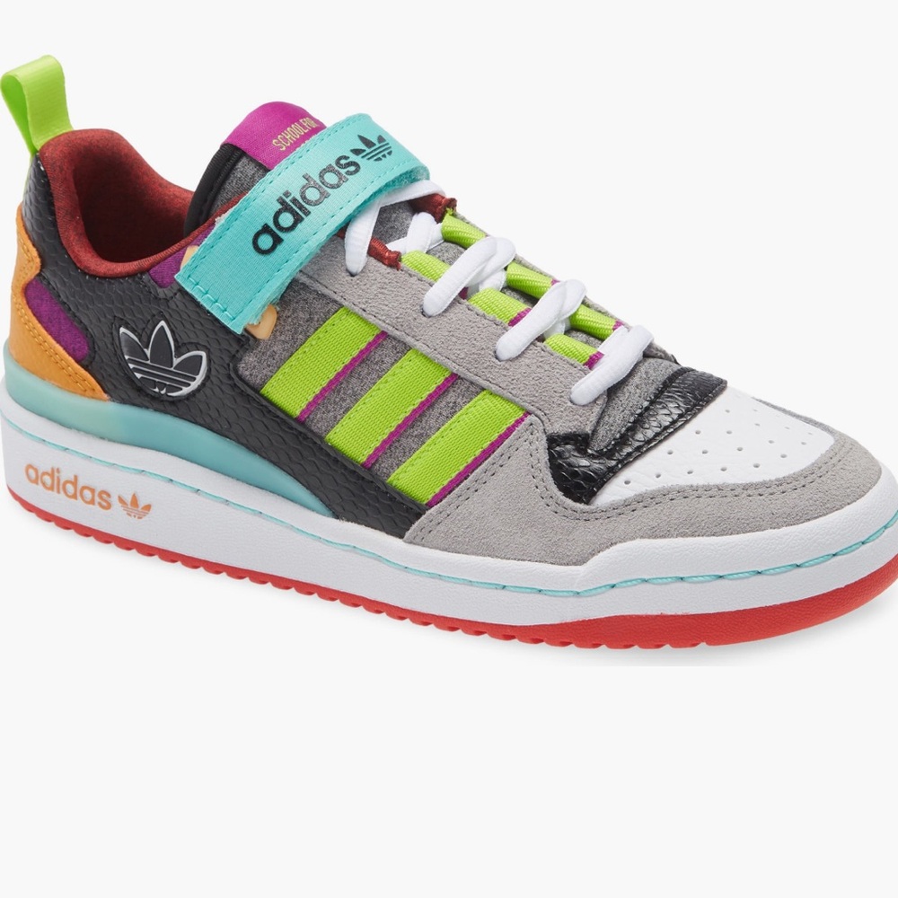 Adidas Forum Low Basketball Sneaker